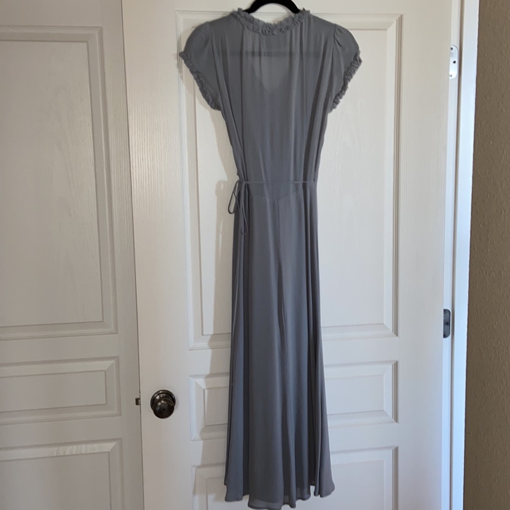 SOLD Reformation Gwyneth Gwenyth Wrap Slit Dress Plunging Ruffle Neckline Gray - Picture 11 of 15